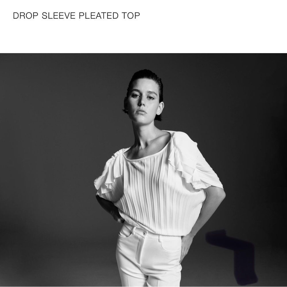 Drop sleeve pleated top